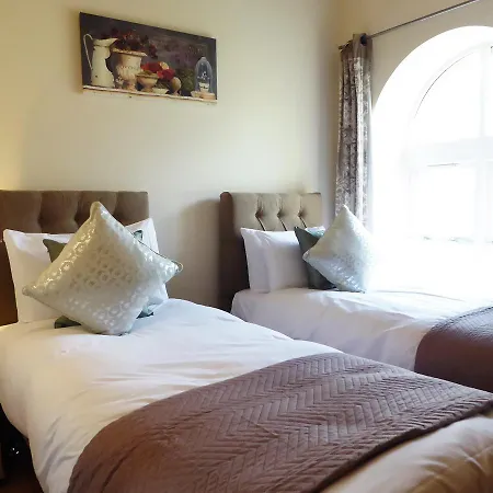 The Darwin At Victoria Court *